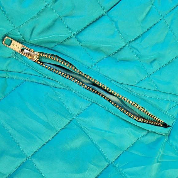 Quilted Puffer Vest CROWN & IVY Women's Medium Slim Fit - Picture 2 of 8